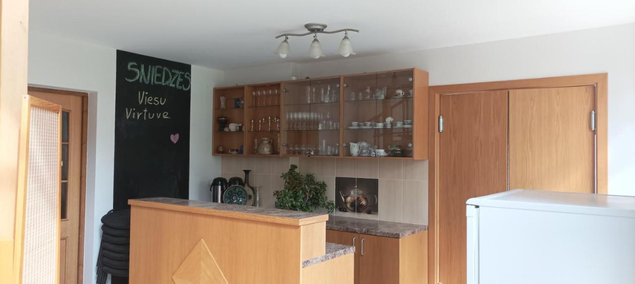 Kempings Sniedzes Ķegums Buitenkant foto
